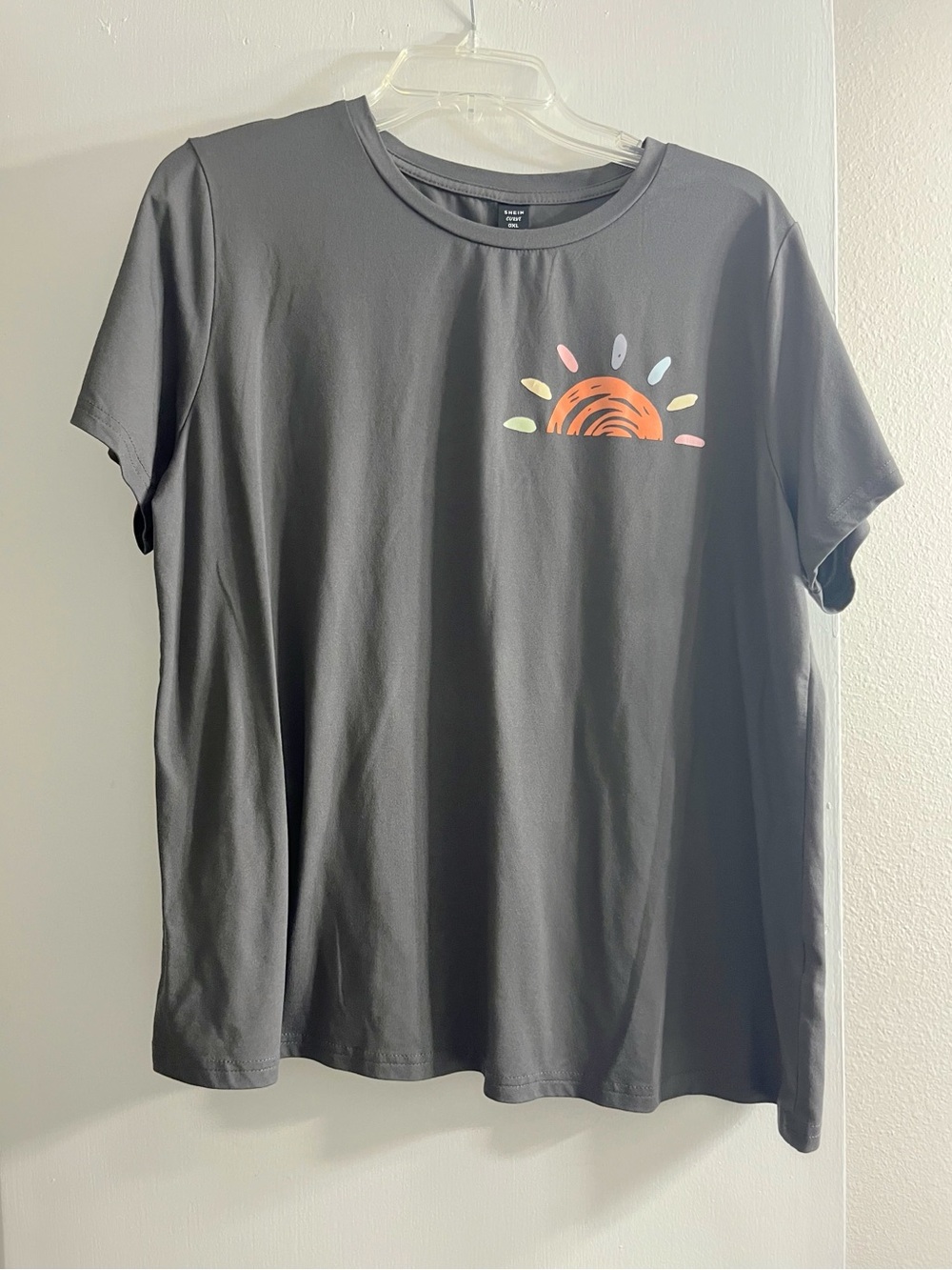 SHEIN Gray Short Sleeve Tee with Colorful Sunrise Graphic